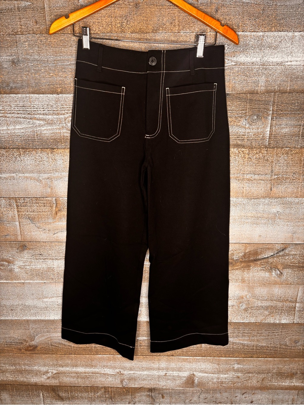 Jones New York NWOT Black Wide Leg cropped Pants with Contrast Stitching office